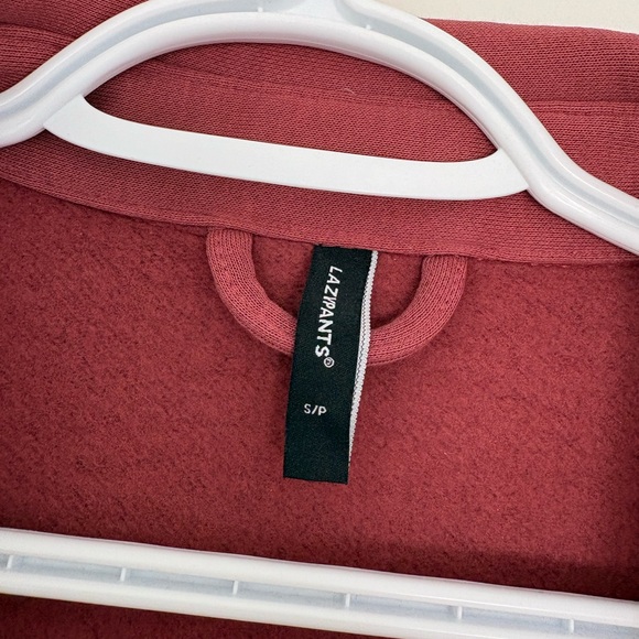 Two oversized shackets - Picture 2 of 10